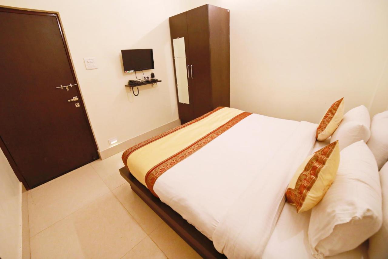 Oyo 16708 Sada Shiv Guest House Waranasi Zewnętrze zdjęcie