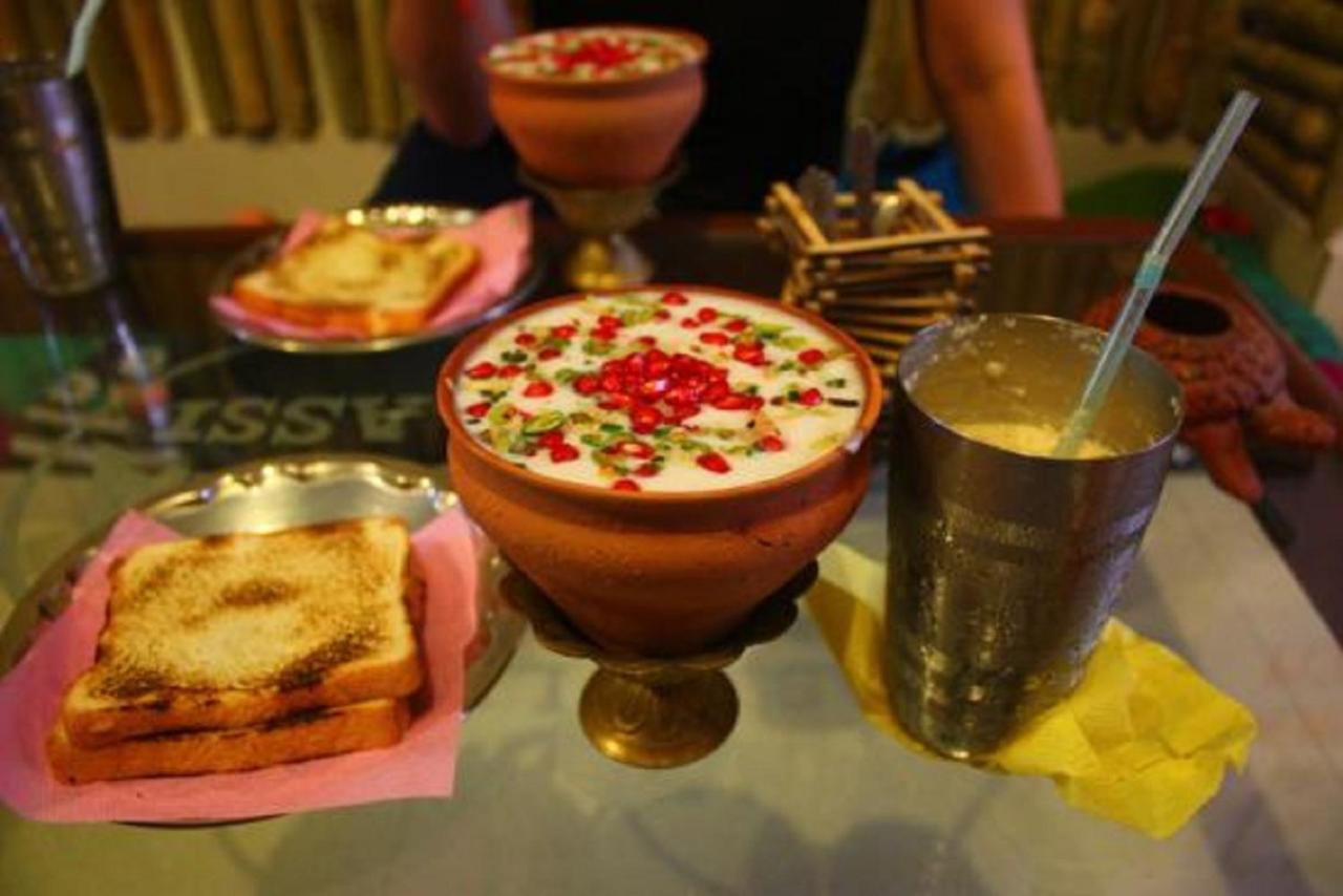 Oyo 16708 Sada Shiv Guest House Waranasi Zewnętrze zdjęcie