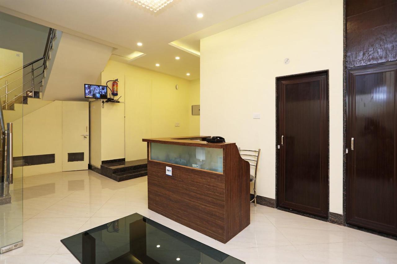 Oyo 16708 Sada Shiv Guest House Waranasi Zewnętrze zdjęcie