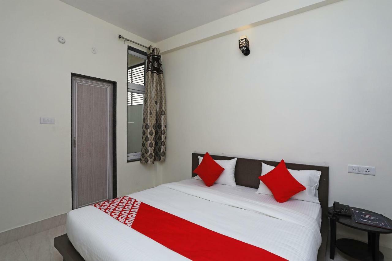 Oyo 16708 Sada Shiv Guest House Waranasi Zewnętrze zdjęcie